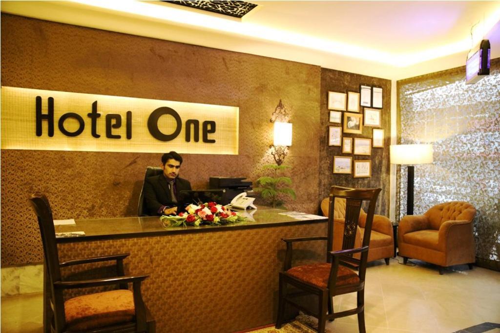 Hotel One Rahim Yar Khan Main Shahi Road Exterior foto